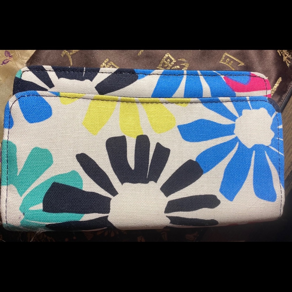 Thirty-One Perfect Cents Wallet